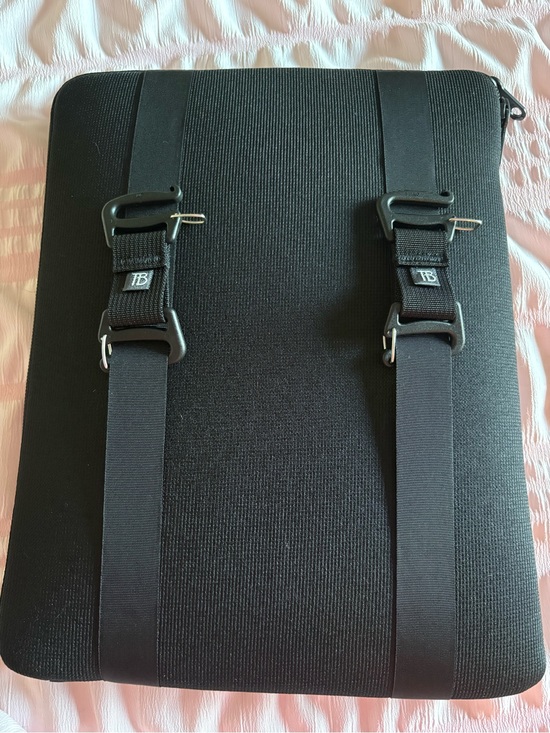 Tom Bihn Other - Tom Bihn Cache for small laptop or iPad